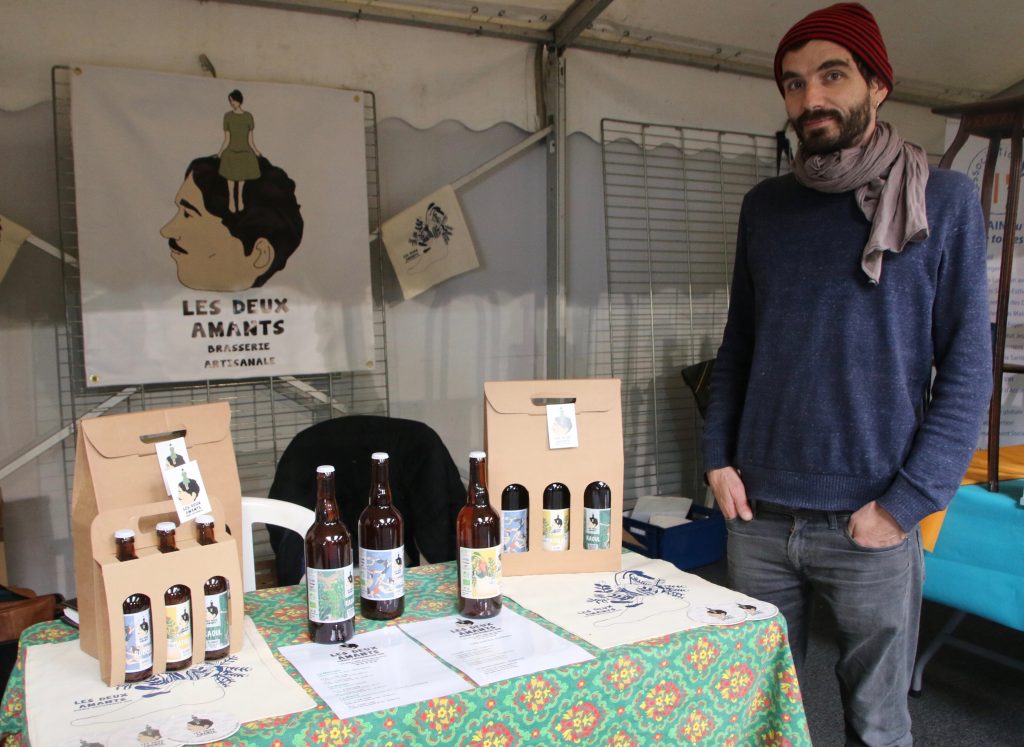 Bruno Couchaud fabrique sa bière bio à Val-de-Reuil
