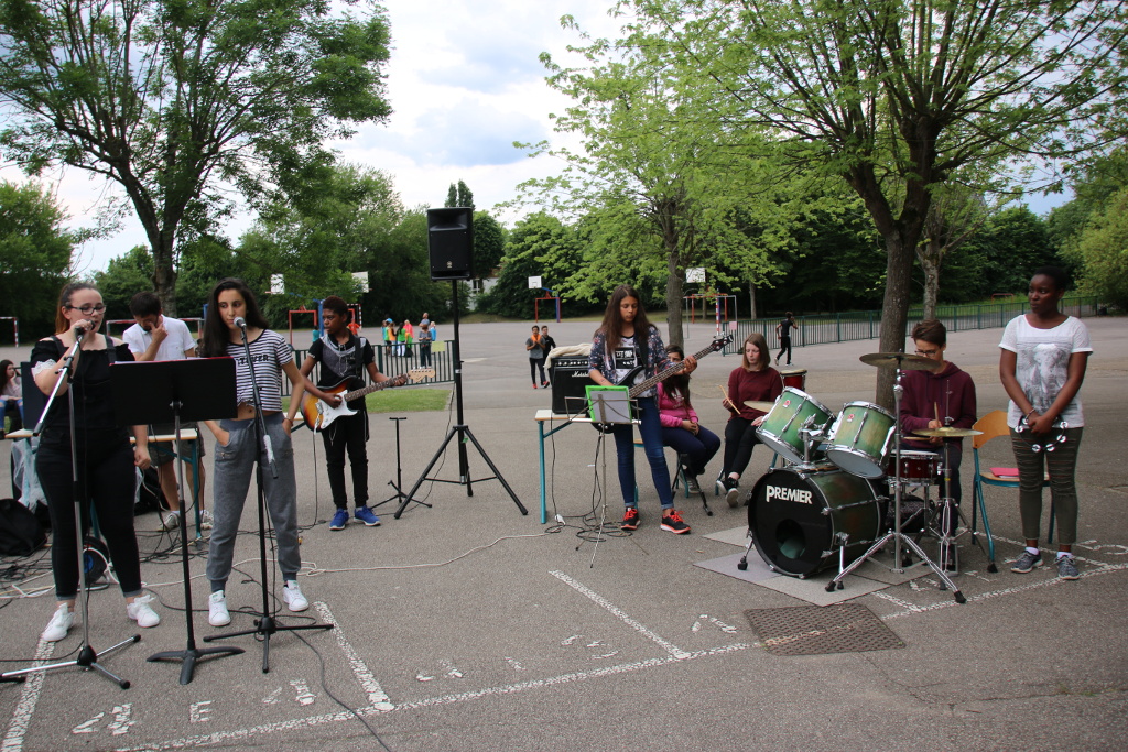 La fête au Collège Pierre Mendes France