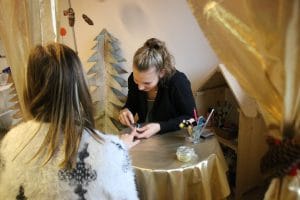 Faire une pause en prenant soin de ses ongles