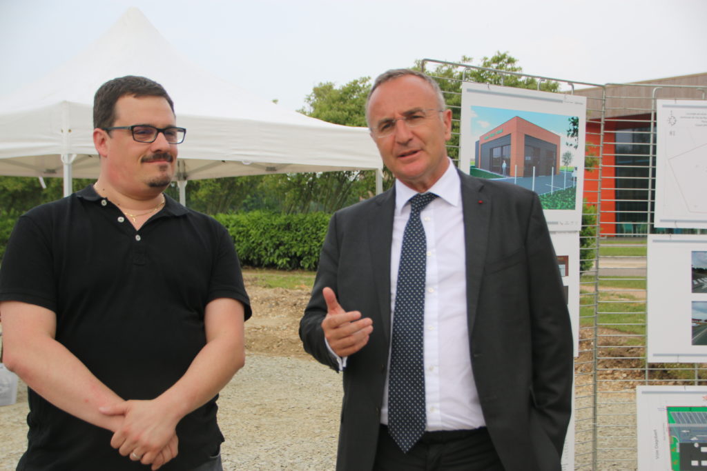 Vincent Thiry (à gauche) est le futur propriétaire de la boulangerie 