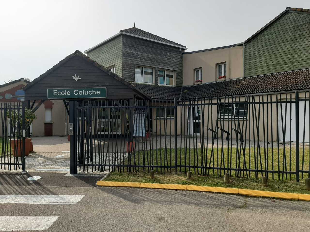 école Coluche