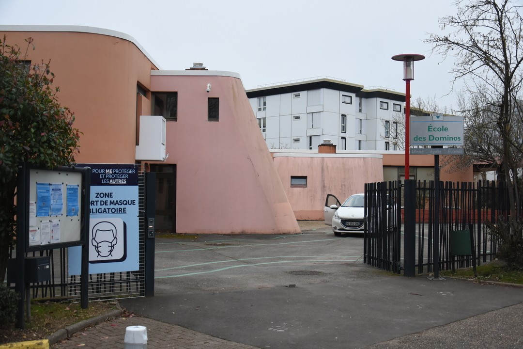 école Les Dominos