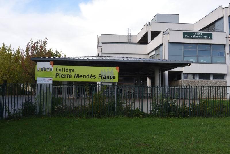 Réunion publique sur la démolition du collège Pierre Mendes France