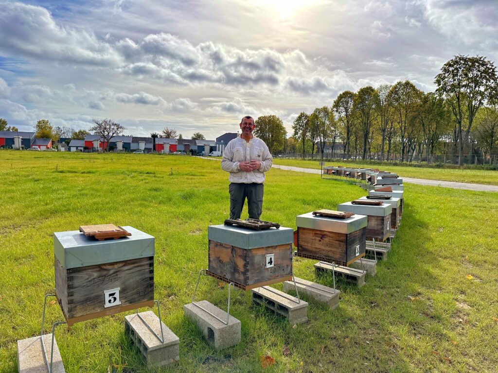 20 ruches installées par François Ditta !