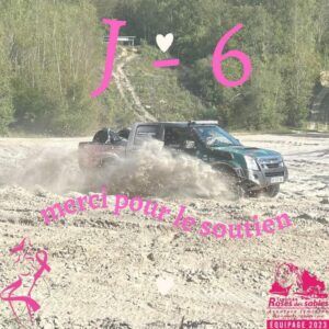 Les 2 femmes viennent de participer à un stage de pilotage de leur 4x4 pour connaître toutes les techniques de conduite en milieu extrême. 