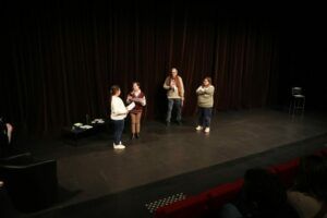 Les quatre lauréats du concours de nouvelles ont été récompensés