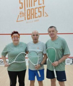 Les équipes vétérans du Tennis Squash Rolivalois ont enchaîné un début d’année intense, entre l'Européen Master vétéran à Porto du 15 au 18 janvier et les championnats de France interclubs vétérans à Brest du 23 au 25 janvier.