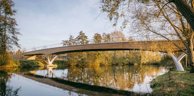 La passerelle sur l'Eure